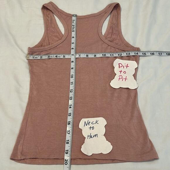 Ceres size M pink beaded rhinestone & shell embellished tank top EUC - Picture 8 of 8